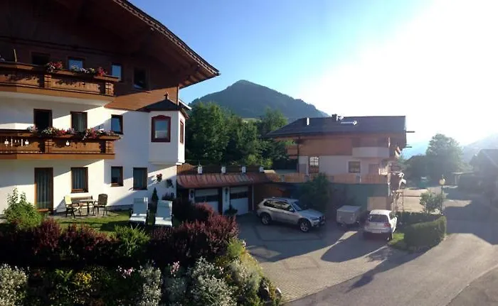 Hintermaisalm Apartment Saalbach-Hinterglemm